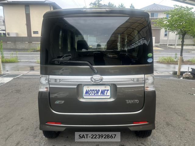 Daihatsu TANTO 2013-08 8009827-13