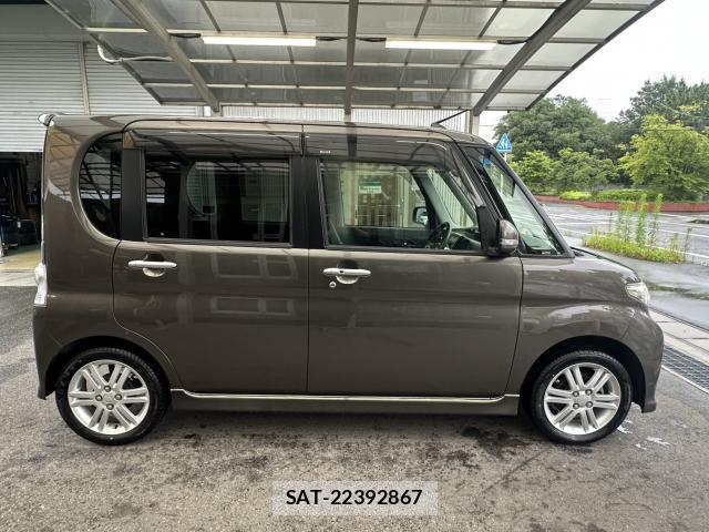 Daihatsu TANTO 2013-08 8009827-3