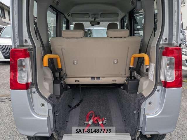 Daihatsu TANTO 2017-03 8010317-7