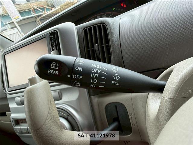 Daihatsu TANTO 2012-07 8010346-7