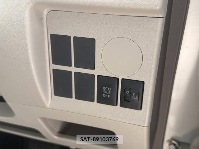 Daihatsu TANTO 2014-03 8010367-17