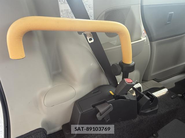 Daihatsu TANTO 2014-03 8010367-9