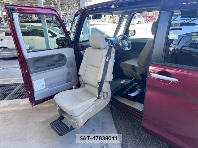 Daihatsu TANTO 2017-09 8010742-10