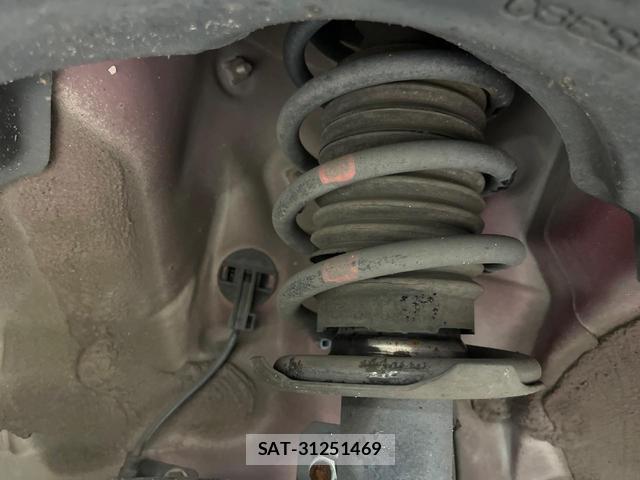 Daihatsu TANTO 2015-12 8011789-19