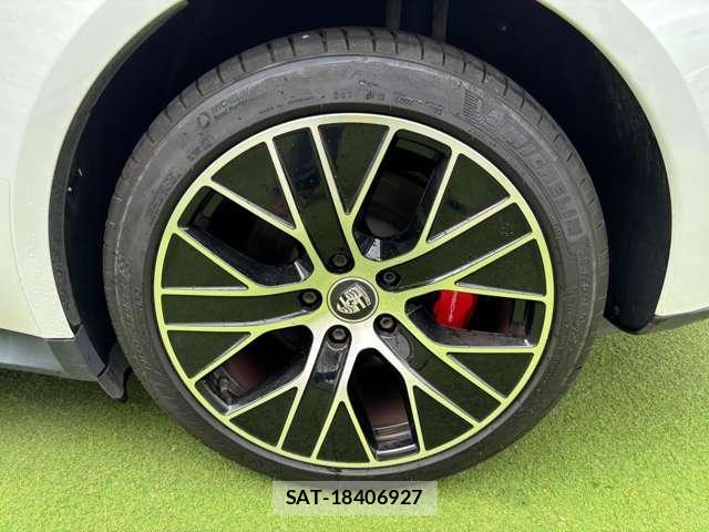 Porsche Taycan 2021-08 8011775-4