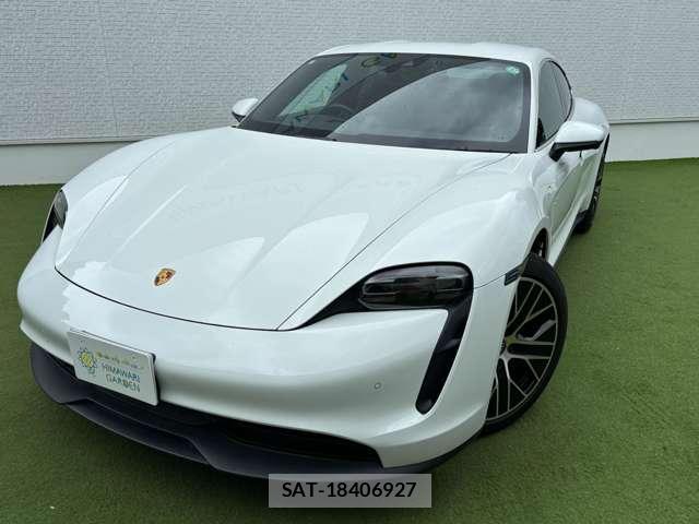 Porsche Taycan 2021-08 8011775-8