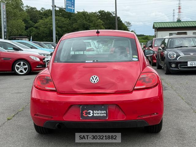 VolksWagen THE BEETLE 2015-03 8008444-10