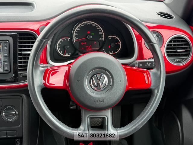 VolksWagen THE BEETLE 2015-03 8008444-17
