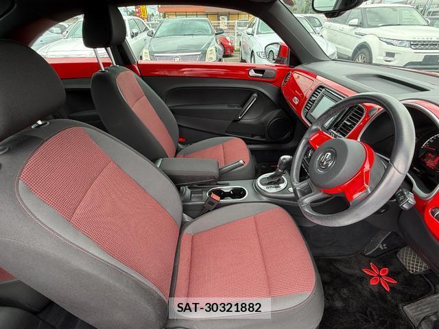 VolksWagen THE BEETLE 2015-03 8008444-4