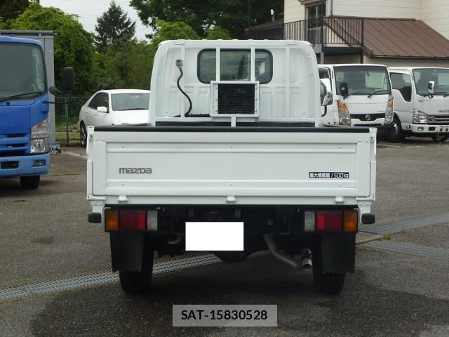 Mazda TITAN 2016-08 8002964-1