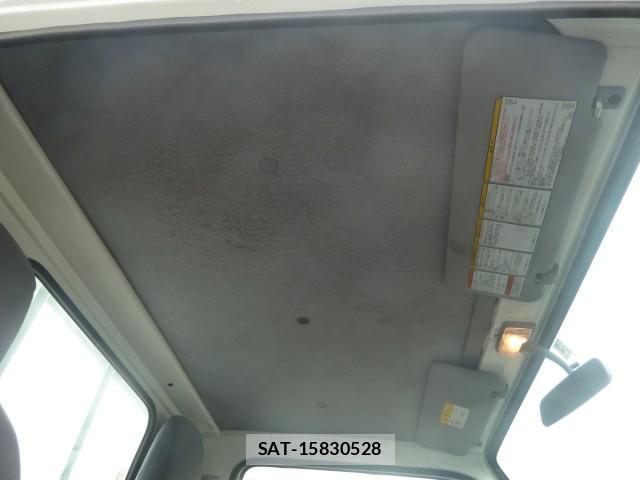 Mazda TITAN 2016-08 8002964-12