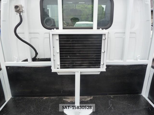 Mazda TITAN 2016-08 8002964-16