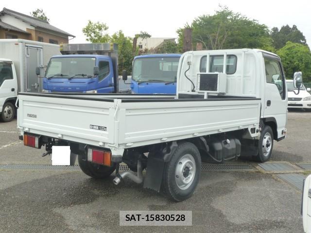 Mazda TITAN 2016-08 8002964-8