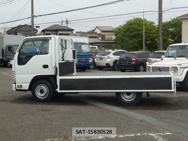 Mazda TITAN 2016-08 8002964-9