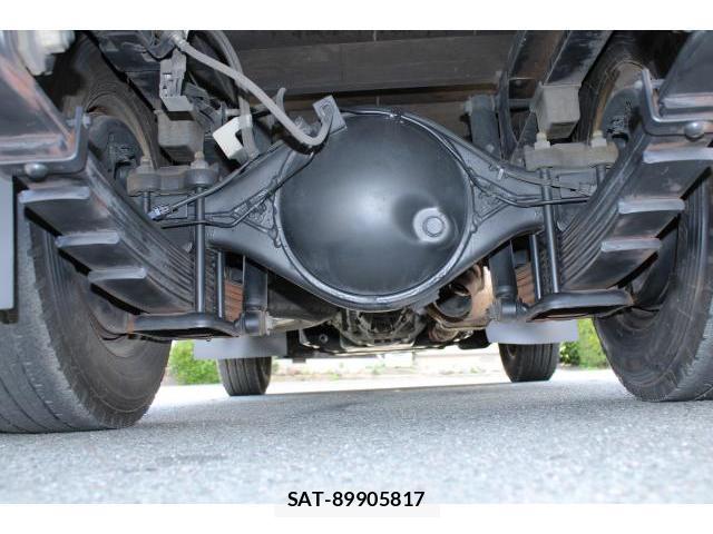 Mazda TITAN 2016-11 8003146-17