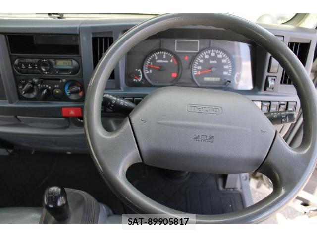 Mazda TITAN 2016-11 8003146-19
