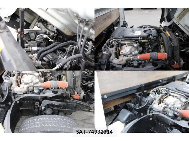 Mazda TITAN 2013-02 8003147-11
