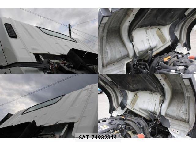 Mazda TITAN 2013-02 8003147-14