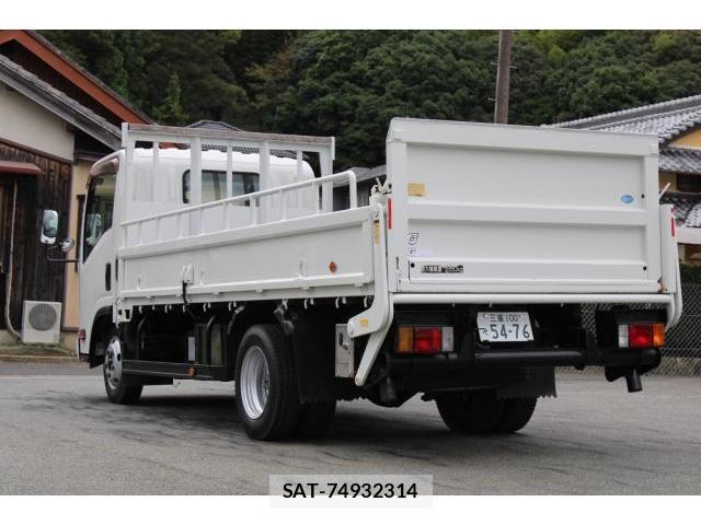 Mazda TITAN 2013-02 8003147-5