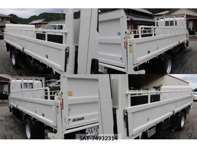 Mazda TITAN 2013-02 8003147-8