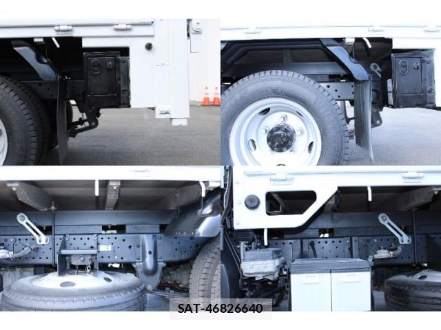Mazda TITAN 2016-11 8003148-18