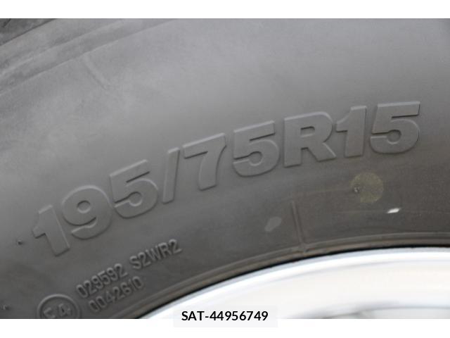 Mazda TITAN 2017-11 8003149-16