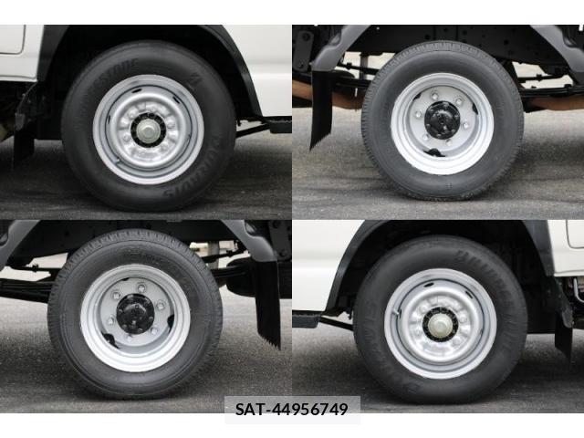 Mazda TITAN 2017-11 8003149-17