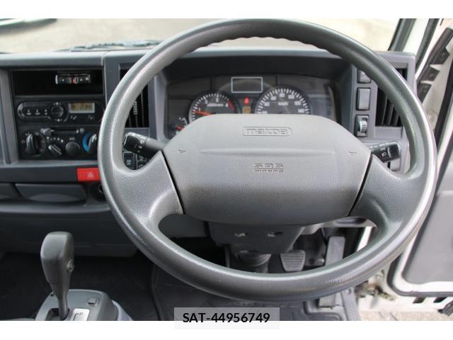 Mazda TITAN 2017-11 8003149-18