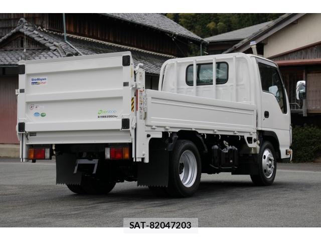 Mazda TITAN 2018-05 8003150-6