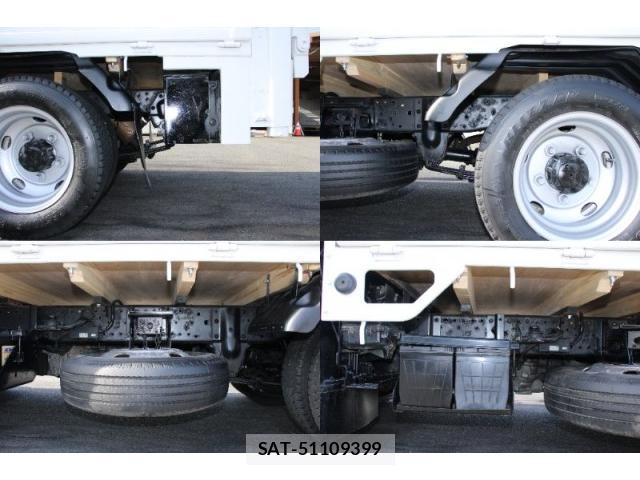 Mazda TITAN 2013-03 8003153-16