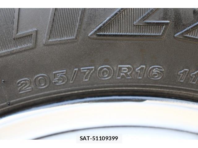 Mazda TITAN 2013-03 8003153-19