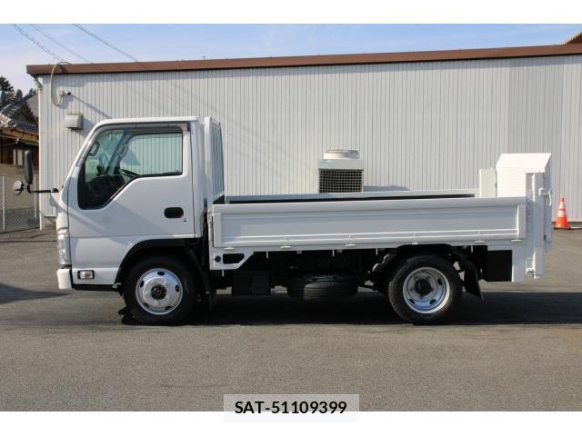 Mazda TITAN 2013-03 8003153-3