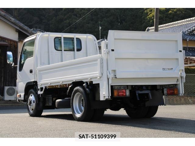 Mazda TITAN 2013-03 8003153-5