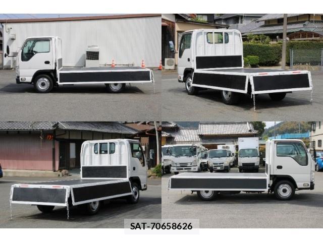 Mazda TITAN 2017-02 8003156-13