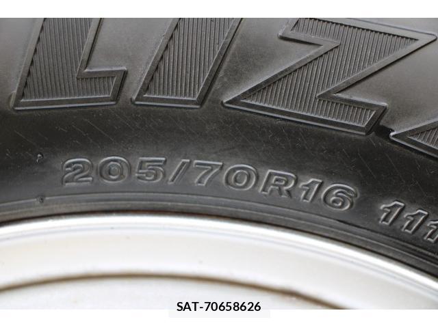Mazda TITAN 2017-02 8003156-18