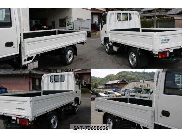 Mazda TITAN 2017-02 8003156-9