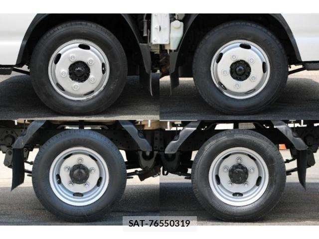 Mazda TITAN 2019-04 8003160-19