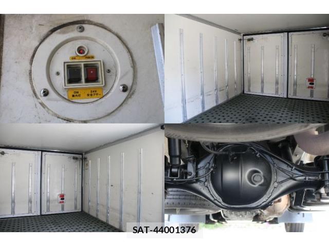 Mazda TITAN 2019-06 8003165-15