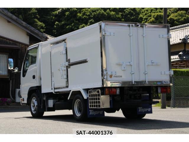 Mazda TITAN 2019-06 8003165-5
