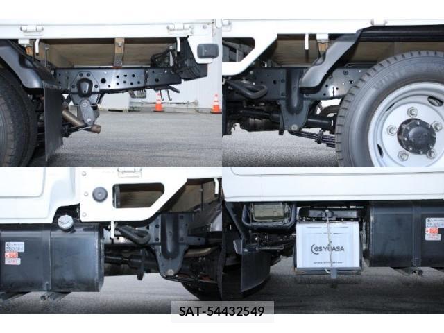 Mazda TITAN 2020-03 8003169-12