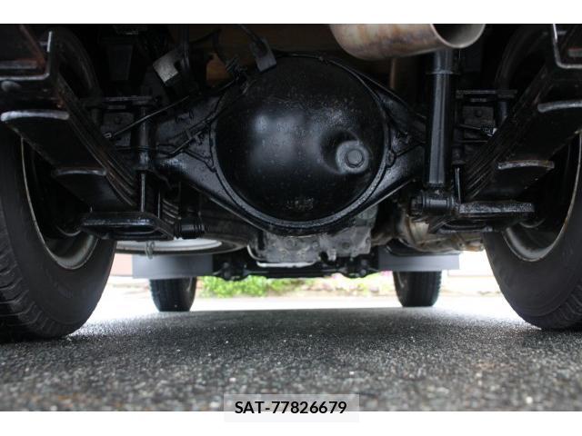 Mazda TITAN 2019-08 8003172-14