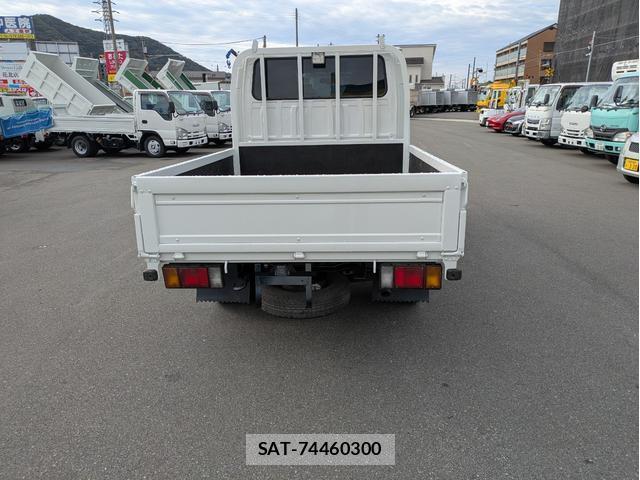 Mazda TITAN 2013-10 8004051-3