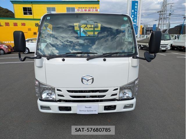 Mazda TITAN 2017-08 8004052-2