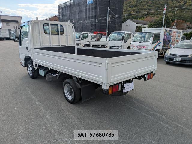 Mazda TITAN 2017-08 8004052-5