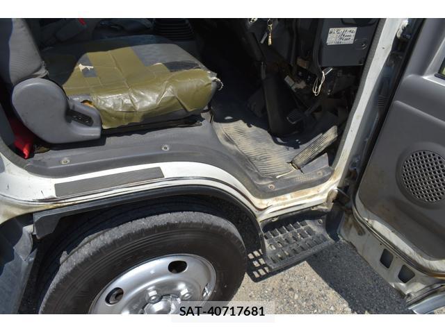Mazda TITAN 2005-03 8004085-19
