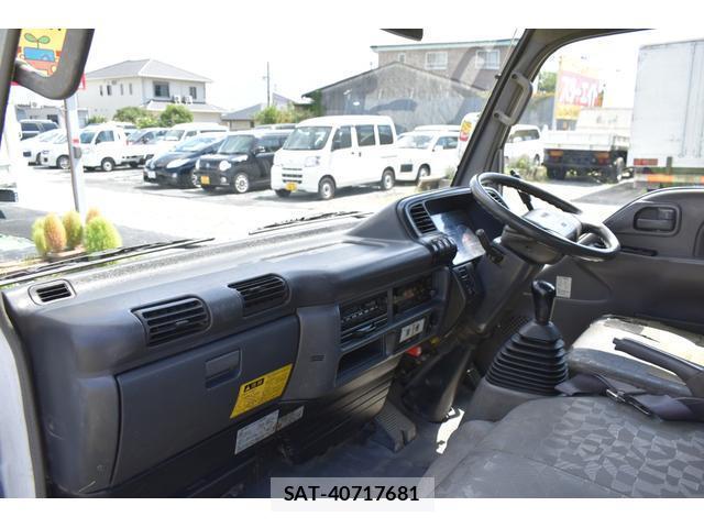 Mazda TITAN 2005-03 8004085-2