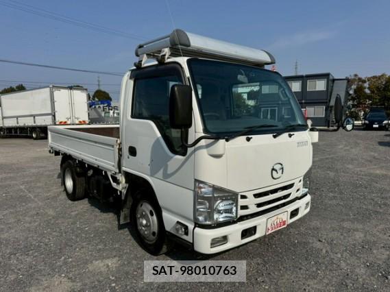 Mazda TITAN 2017 8004528-3