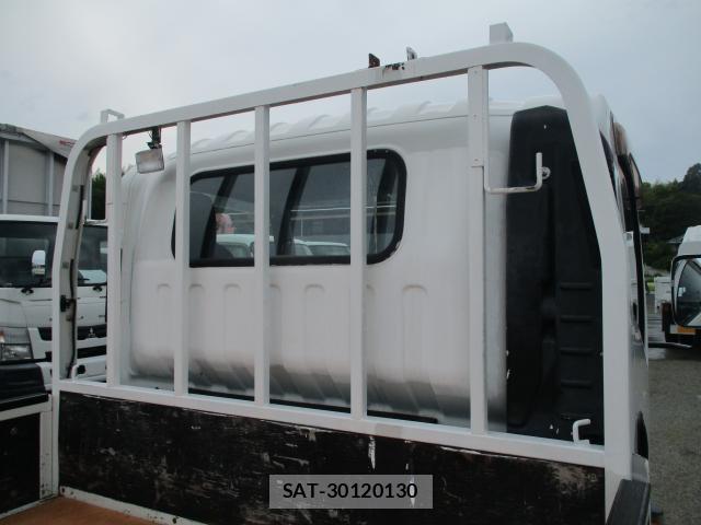 Mazda TITAN 2015-04 8005269-14