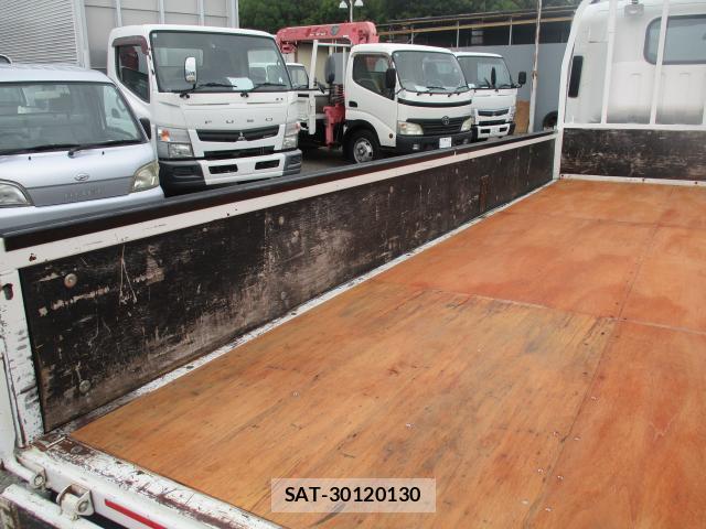 Mazda TITAN 2015-04 8005269-15