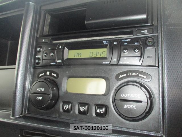 Mazda TITAN 2015-04 8005269-19